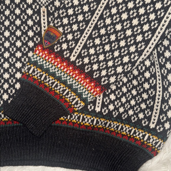 Dale of Norway 1994 Sweater (Men's) - Picture 7 of 11